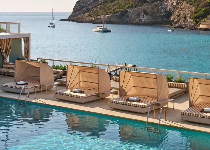 Mondrian Beach Lifestyle Resort By Accor Cala Llonga 