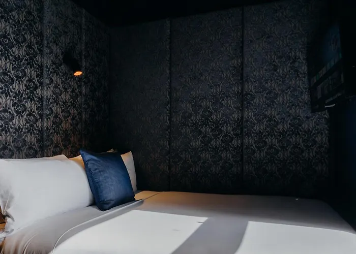 Abstract Hotel