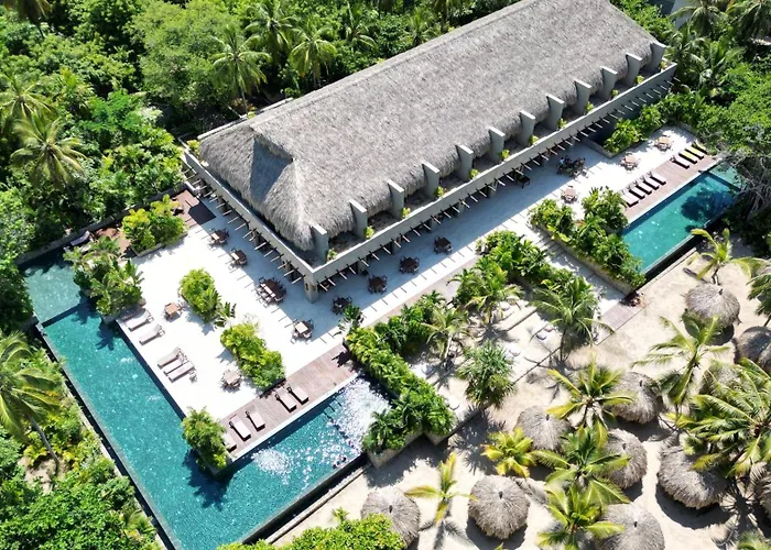 Naio Hotel y Villas By OxoHotel