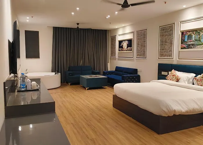 Acr Luxury Hotel