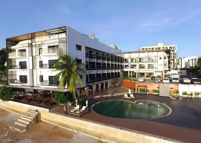 The Loft Seaside Sriracha Hotel