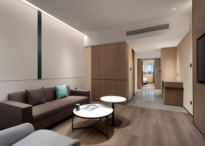 Holiday Inn Jing'An- Railway Station Hub Free Laundry Panoramic Gym