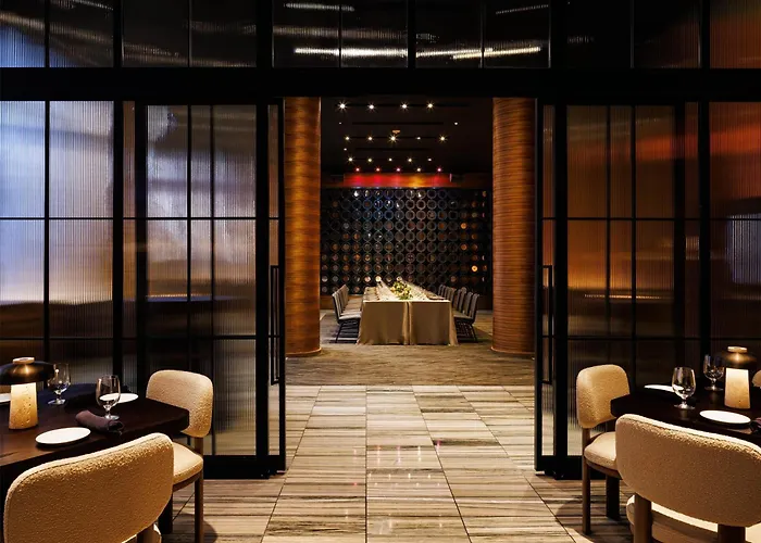 The Lofton Hotel Minneapolis, Tapestry Collection By Hilton