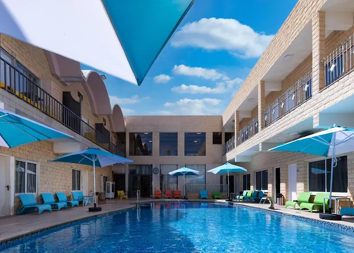 Hotel Maman