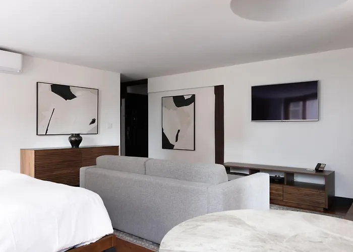 Lofts Du Vieux-Port By Gray Collection