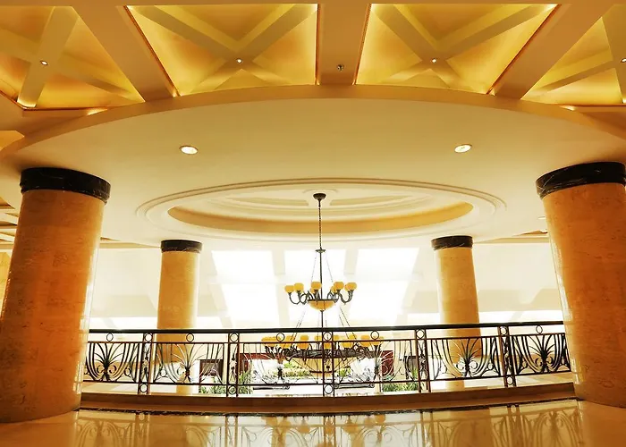 Palm Beach Resort & Spa Sanya