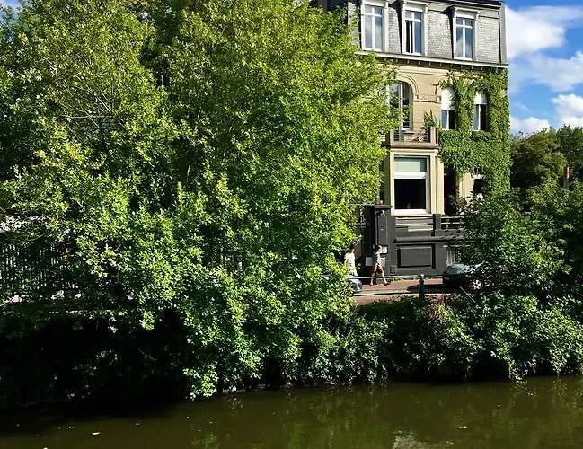 Les Toquees Maison D'Hotes