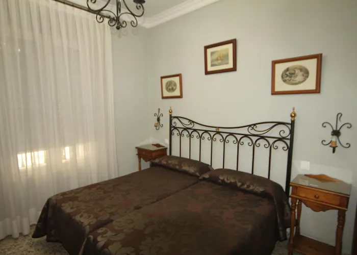 Hostal Roma