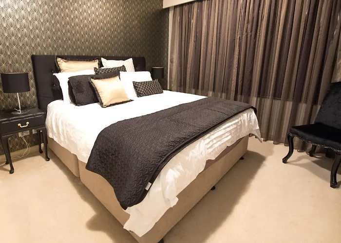 Darling Harbour Getaway