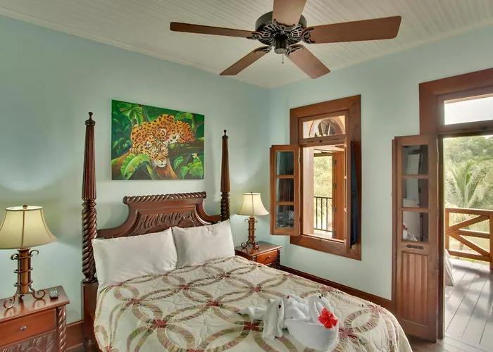 Mahogany Hall Luxury Boutique Resort San Ignacio