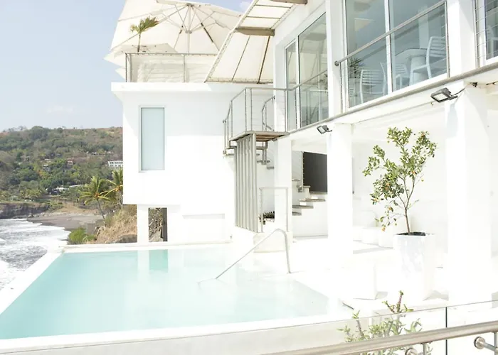 B Boutique Hotel