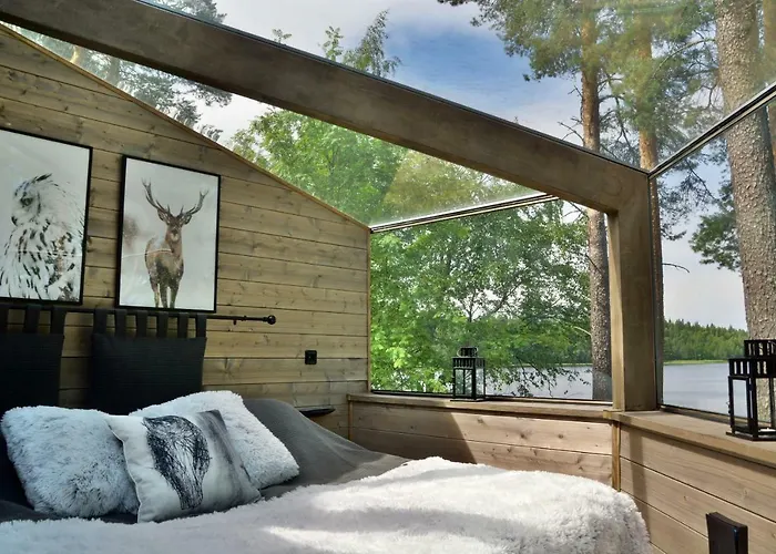 Revontuli Resort Glass Igloos