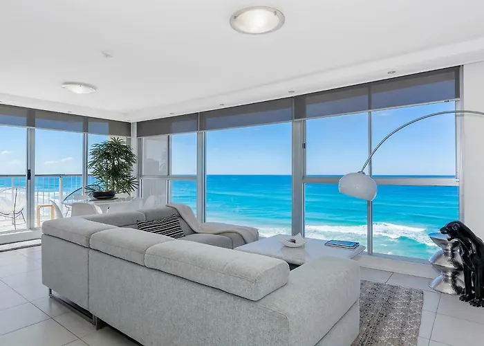 Golden Sands On The Beach - Absolute Beachfront Apartments