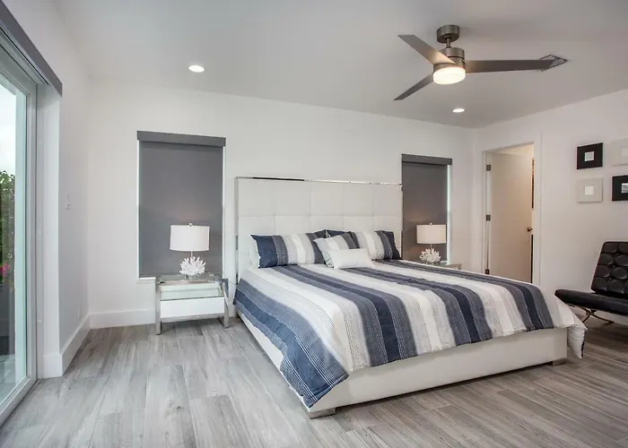 Casa Hermes Wilton Manor - Gay Guesthouse Wilton Manors