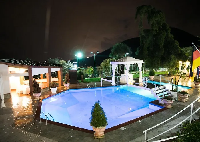 Hotel Diecimare