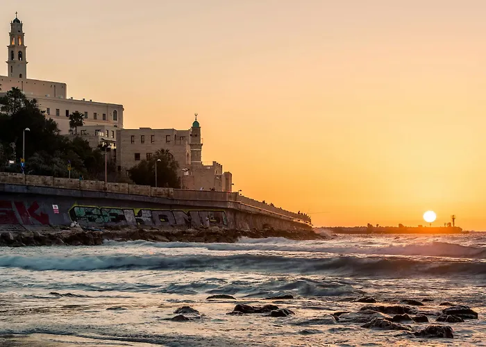 Carlton Tel Aviv Hotel - Luxury On The Beach